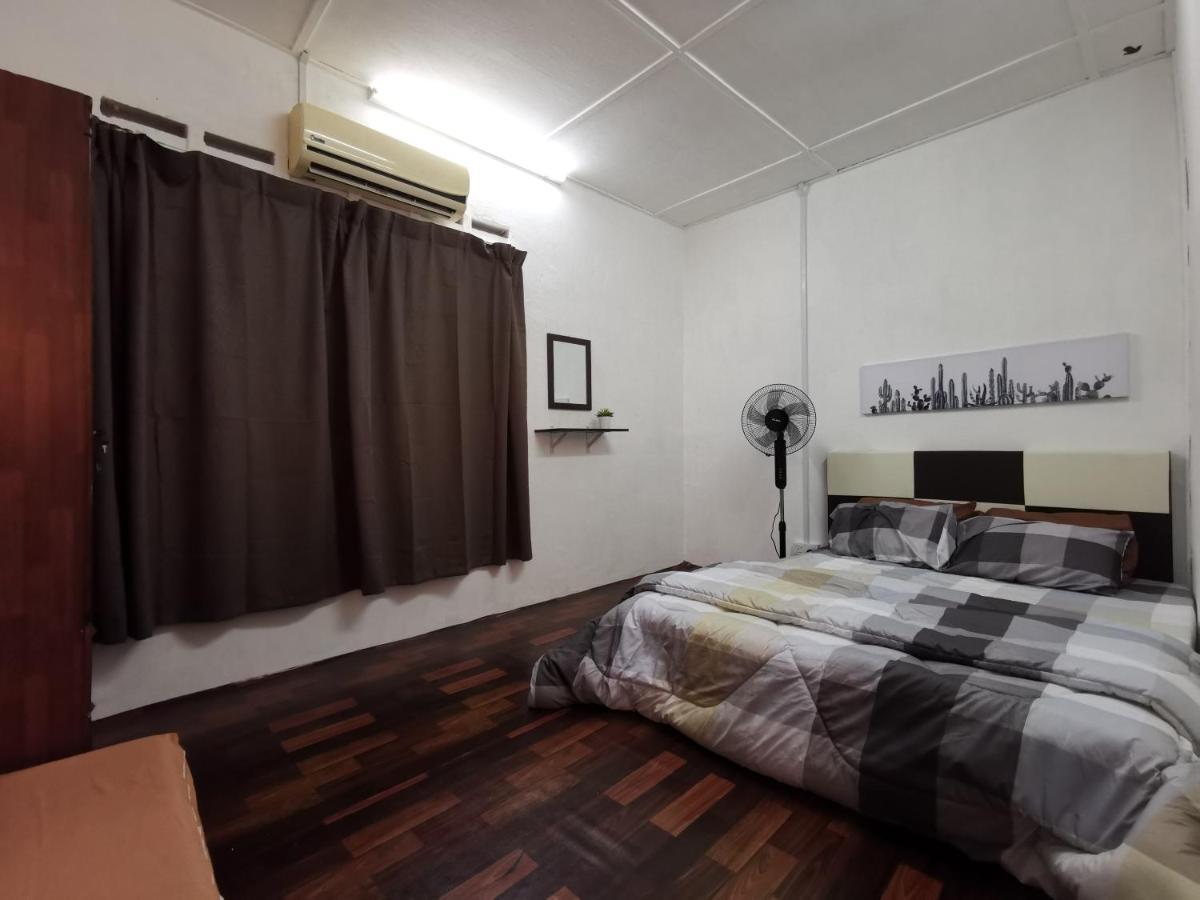 Sri Makmur Pontian Homestay Pontian Besar Exterior foto